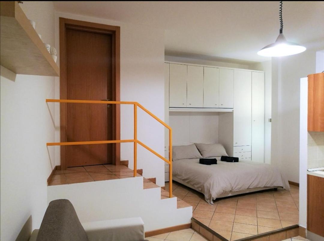 Farolfi Apartments Carracci 볼로냐 외부 사진