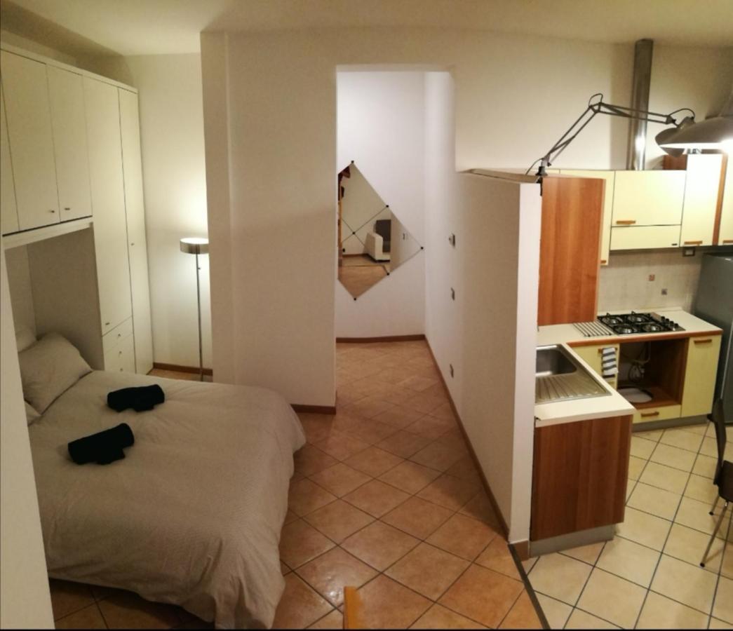 Farolfi Apartments Carracci 볼로냐 외부 사진