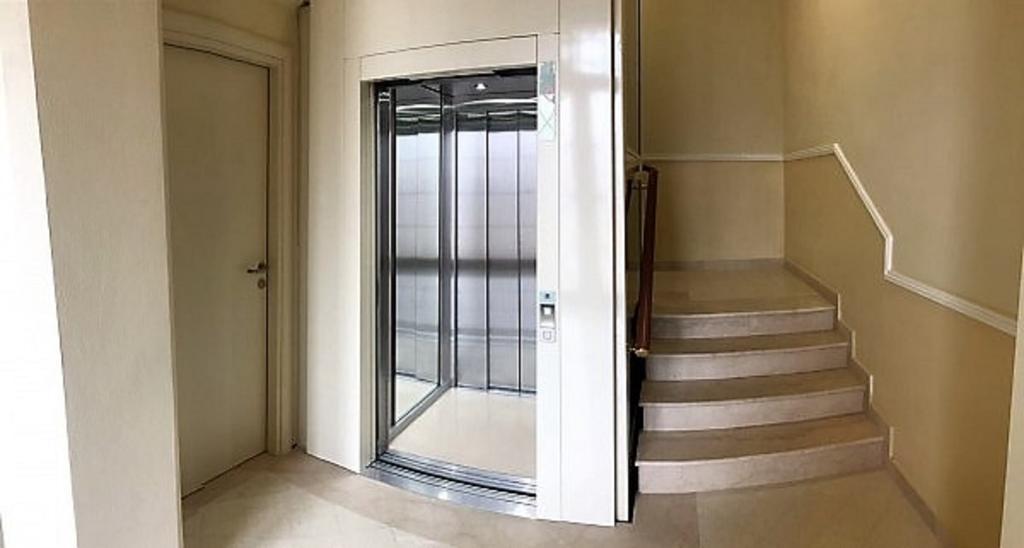 Farolfi Apartments Carracci 볼로냐 외부 사진