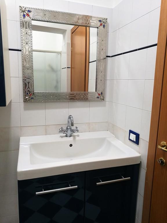 Farolfi Apartments Carracci 볼로냐 외부 사진